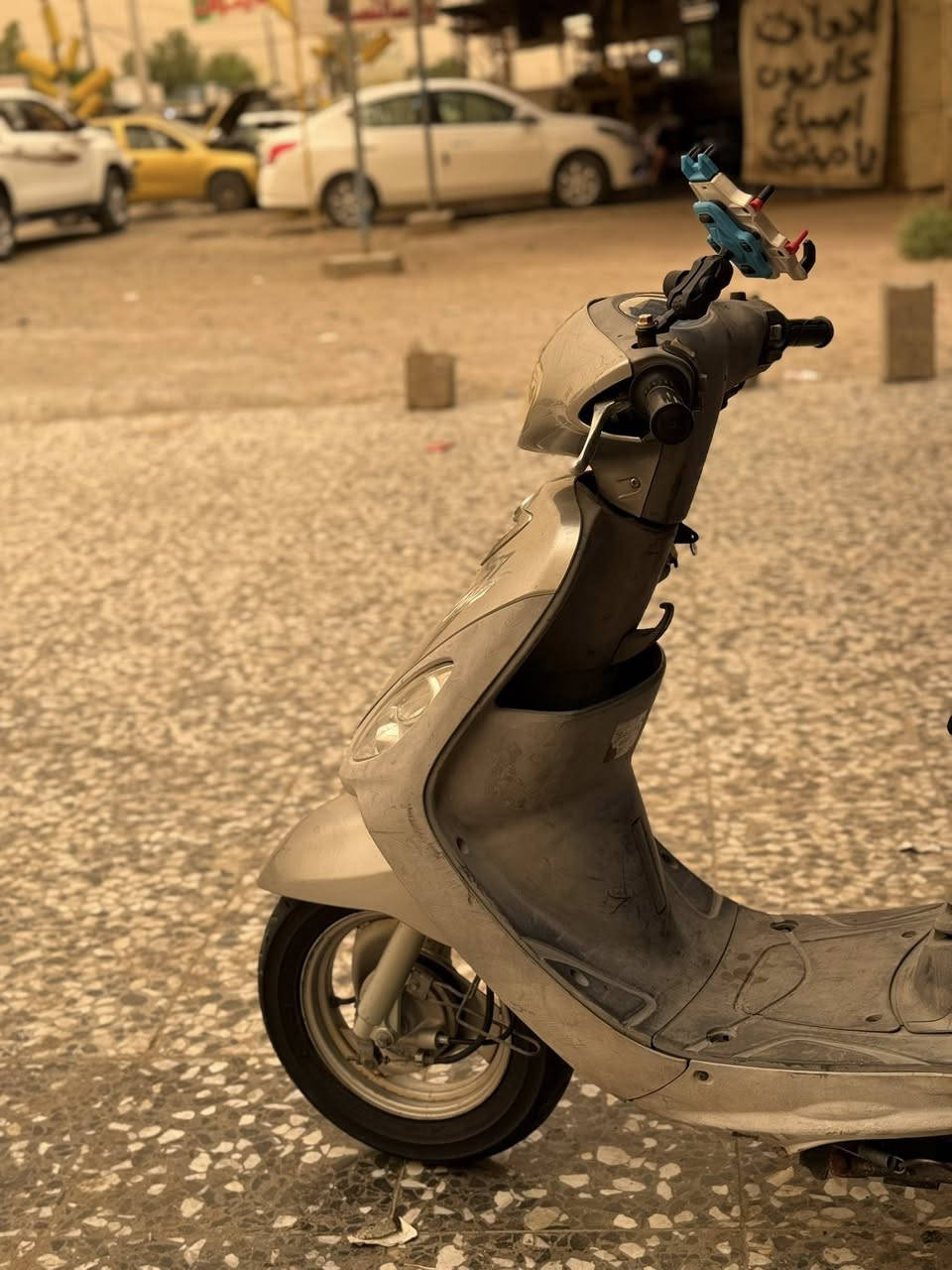 🏍️ للبيع | دراجة ماكس ياماها (الملقبة المنغولي) 🏍️

✅ دراجة رمبة، ما صارلها أسبوعين من نازلة
✅ أوراق كاملة (منفيس ومكاتبة باسمي)
✅ بحالة جديدة جداً وجاهزة للاستخدام
✅ تاير باكستاني ستوني جديد شاد بـ 40 ألف
✅ عداد الكيلومتر شغال
✅ جميع الكهربائيات شغالة
✅ بطارية ستوني جديدة
✅ مبدل دهن أم زويل
✅ لايت زنون
✅ موديل 2007

🔧 الماكينة بلدية وناعمة جداً، افحص بأي فيتر وتأكد بنفسك.
🔧 الدراجة جاهزة وما بيها نقص برغي واحد.

💰 السعر: 900 ألف دينار
🔹 بيها مجال بسيط للشراي الجاد.

📍 الموقع: بغداد - الشعلة
📞 للاستفسار: ***********

ملاحظة: الرمبة المعروفة سعرها يوصل 950 ألف، واغلب الدراجات تحتاج صرف إضافي (دهن، بطارية، تاير وغيرها)، أما هاي جاهزة بالكامل للاستخدام. ✔
