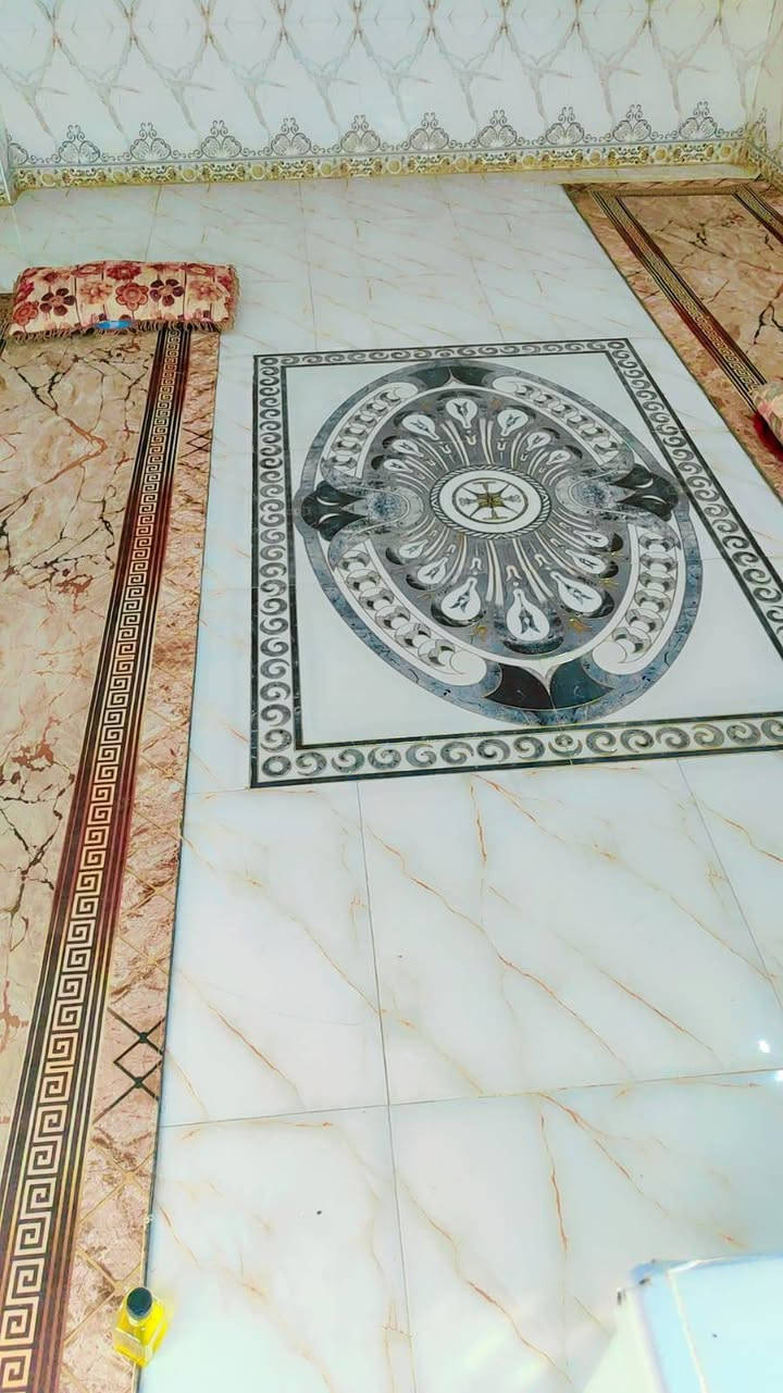سلام عليكم بيت للبيع بي غرفتين وصاله ومطبخ صحيات مكان حي العسكري مقابيل فرع بيت منعثر رقم تلفون *********** ***********
