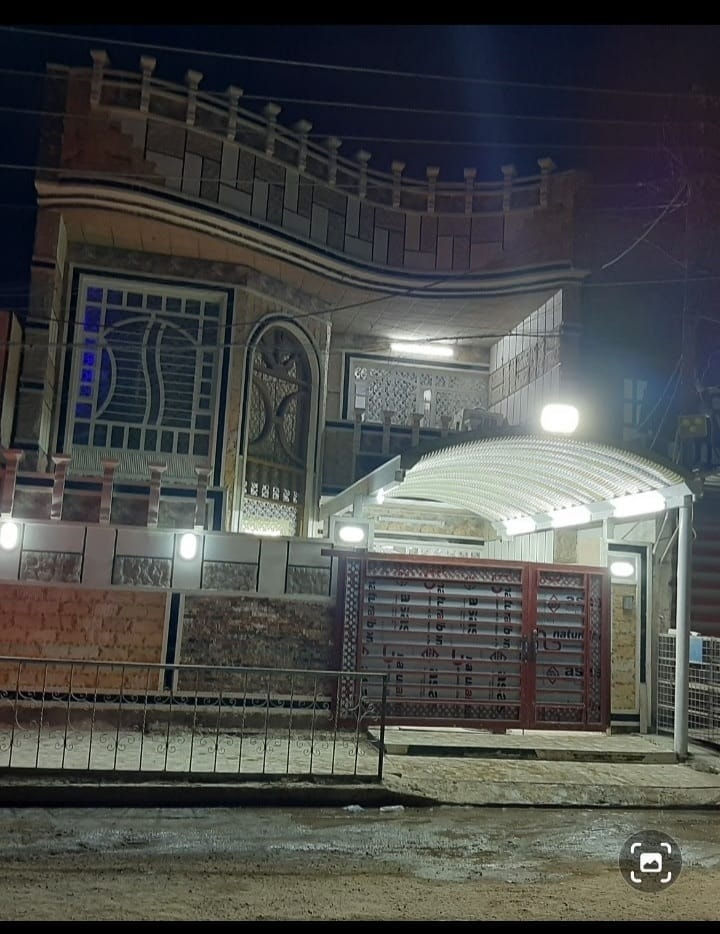 بيت طابو صرف نهاية حي المعلمين مساحه ١٦٠ م ٨ *٢٠ مقابل التشجير خلف مدرسه الناصره علئ الشارع الخدمي الاتصال *********** /***********
