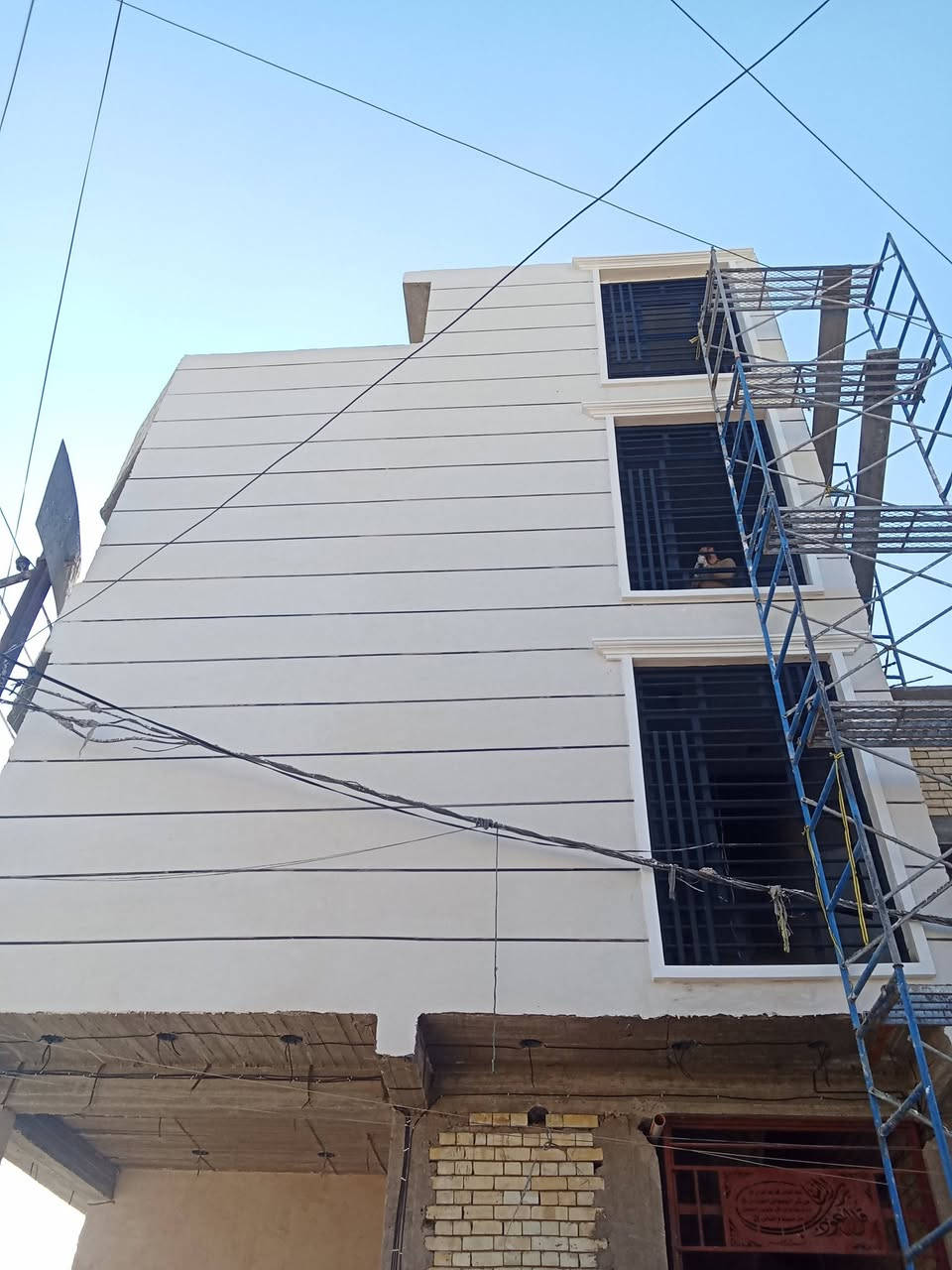 خلفة مصرى لبخ جرارة وسقل وتشميع  ومساطر
***********
