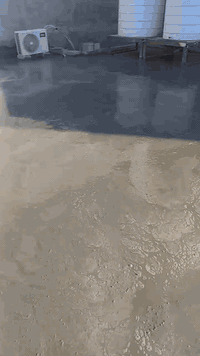 سلام عليكم نجارينه حدادينه احنه جماعته الصب *********** اليدوي عدنه كادر عمال نشتقل جميع القياسات الي عنده تصليطه صطح صبت نظافه رباطات بيتونه ناخذ قياس الصب ونترك السيراميك تنضيف حدل تقطيع جوينات احنه بل خدمه ***********
