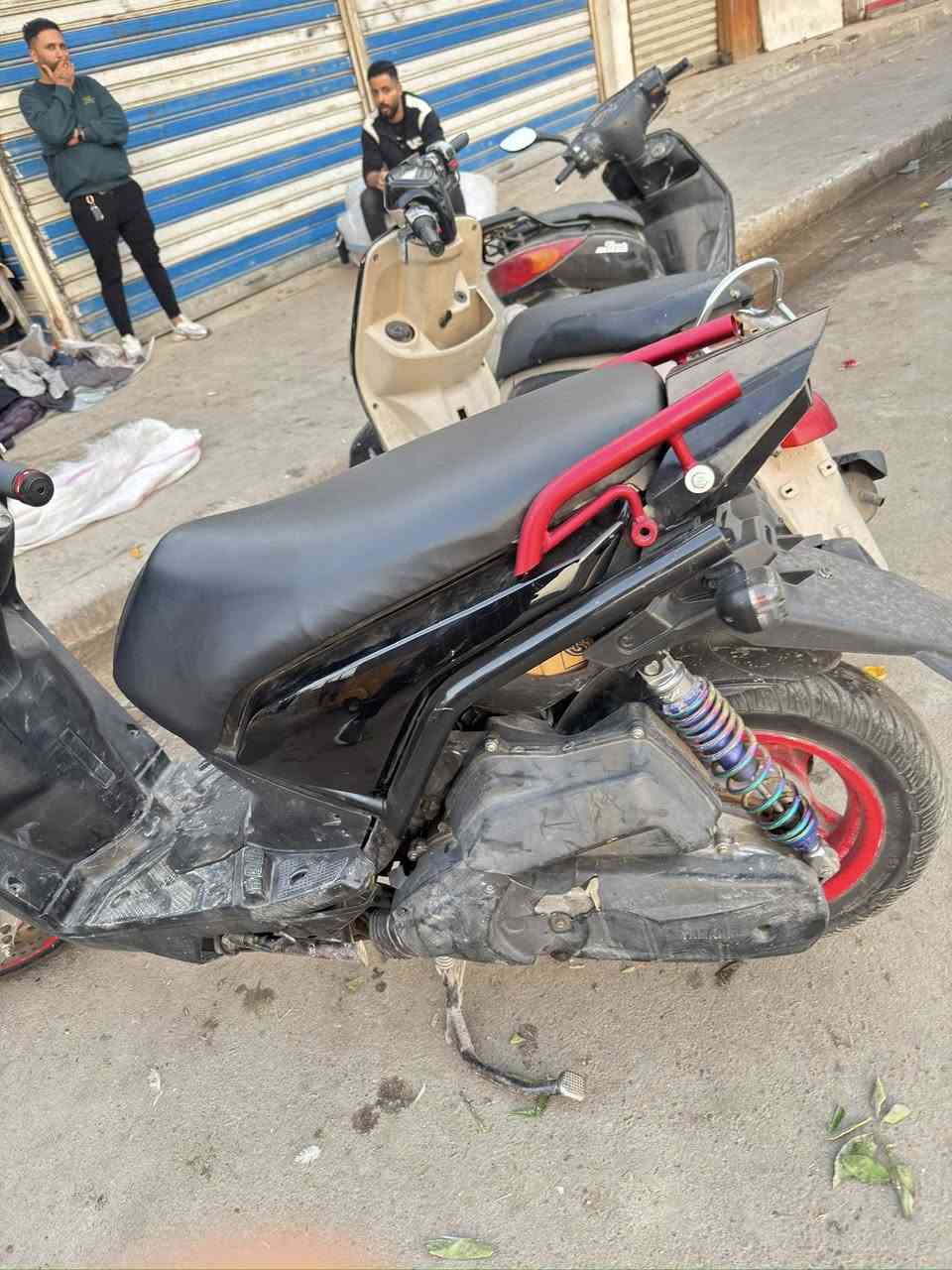 السلام عليكم شباب سكنس جبلي دراجت تخبل وجاهزه من كلشي نكره سلف دراجه خير من الله مكاني بغداد الشعب  
السعر ٨٠٠وبيهه مجال قليل كلش 

الرقم ***********
