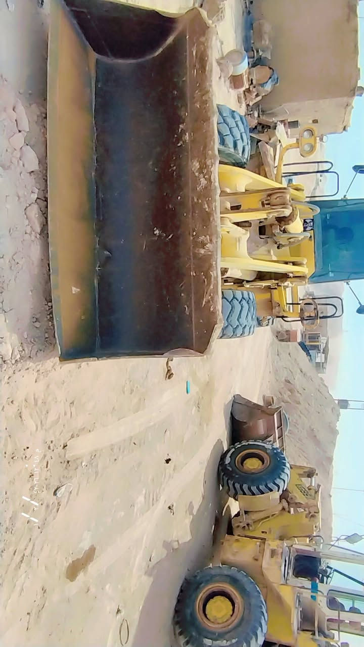 السلام عليكم شفل للبيع  حجم 85رقم انكليزي نجف موديل 2005 للستفسار الاتصال عل رقم ***********
