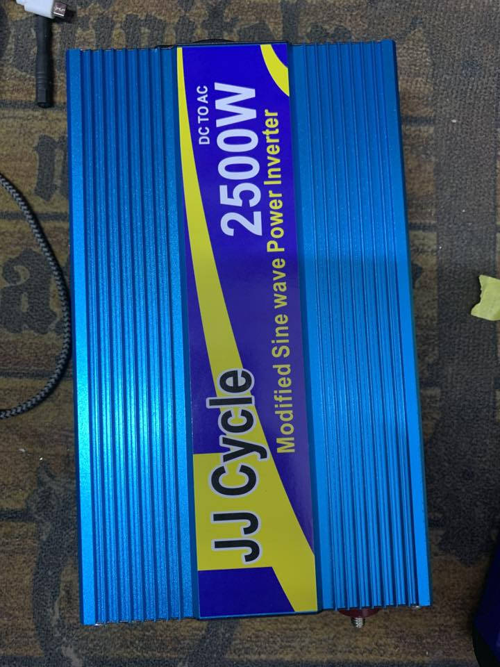 عاكس انفيرتر جديد غير مستخدم جميع الملحقات كامله بلكارتون السعر 50 الف مع التوصيل توصيل جميع المحافظات ***********
