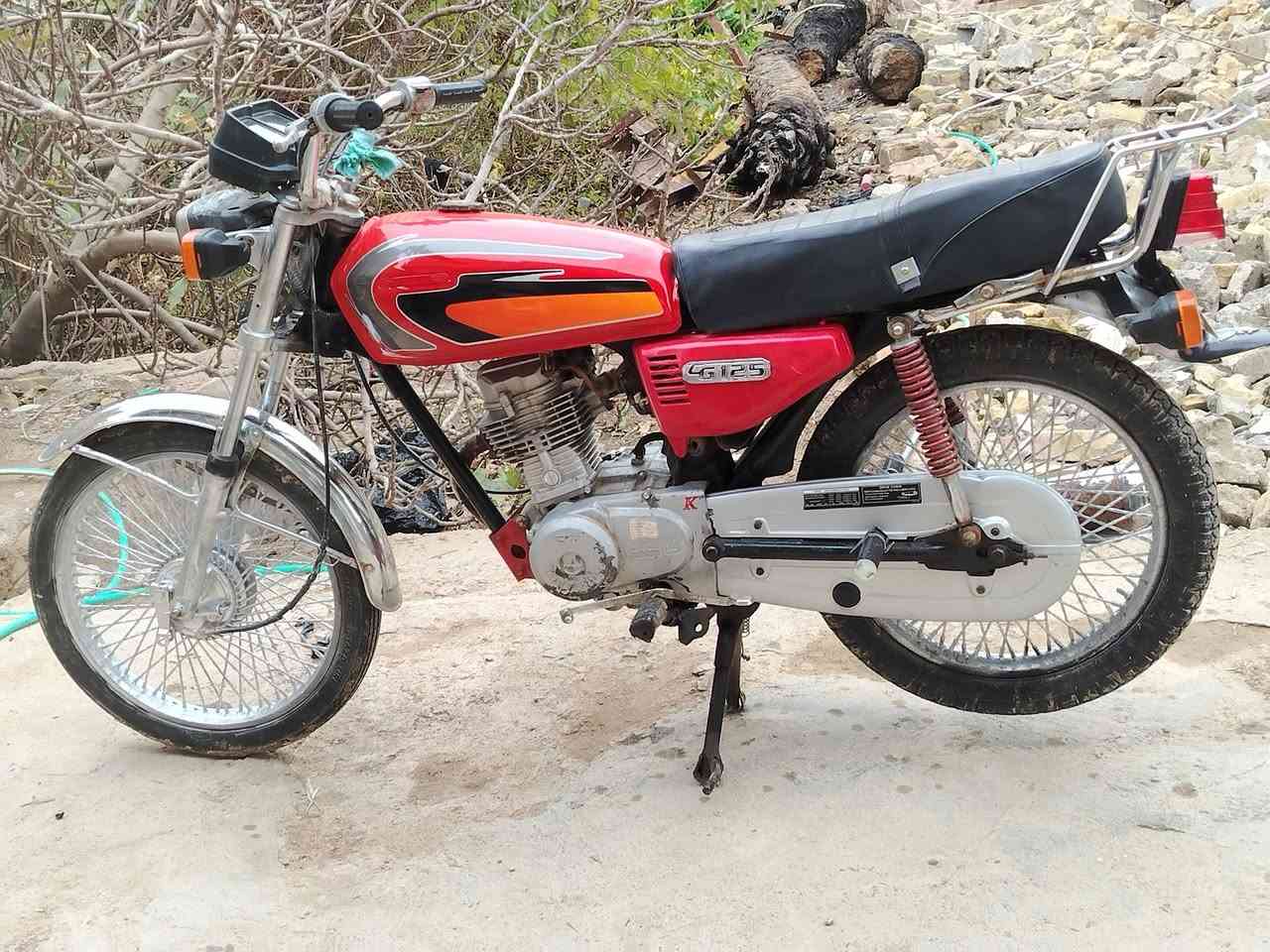 س ع 
ارشه اوراق اصولي موديل 2019
سعر 475 مكان قلعة سكر منطقة عكيل
خاص ماجاوب ***********
