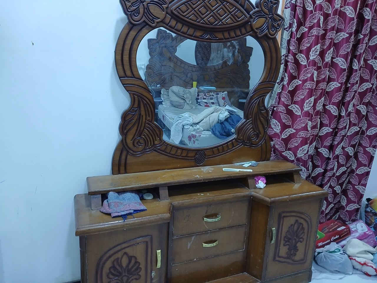 غرفة منام صاج للبيع نضيفه خمسة أبواب كاملة التفاصيل السعر مليون


**إذا كنت صاحب هذا الإعلان وتريد حذفه لأي سبب، رجاءا أرسل رسالة إلى الدعم الفني**