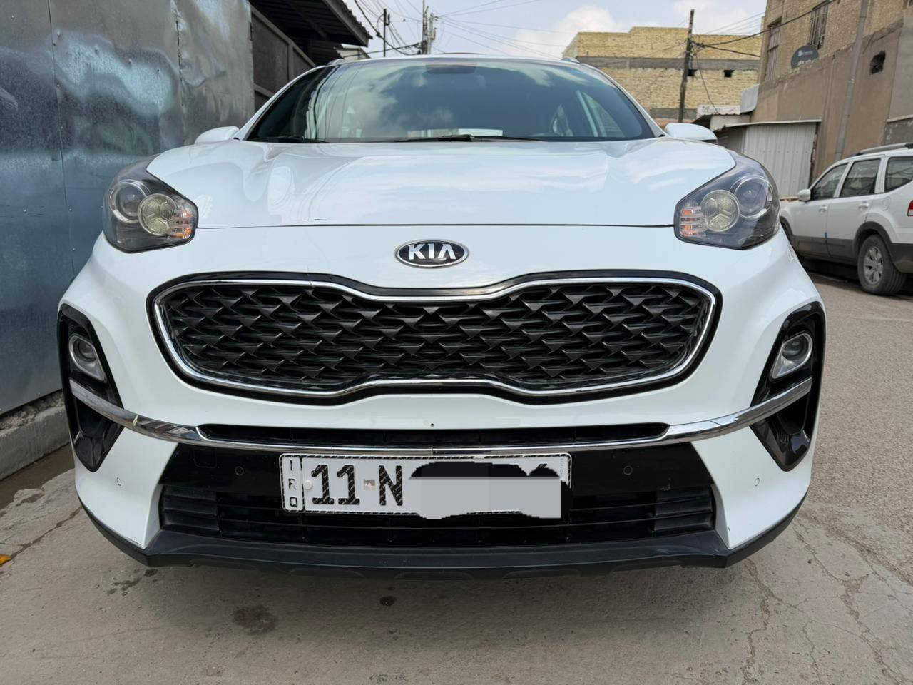 السلام عليكم سبورتج للبيع 2020 مكفولة كفالة عامة 
الشركة الدولية العامة 
ماشية 46 
رقم بغداد انكليزي بسمي 
شاشة كار بلي بلادي حجم كبير 
كاميرا ابلادي 
كشنات جلد ومخمل 
مري شفط وشاير بالمري 
حساس امامي خلفي 
ثلاث وضعياتً قيادة 
محرك 2000 دوش 
ويل حجم 19
تحكم ستيرن 
اريل نفيكيشن
السعر 194/ للاتصال ***********
