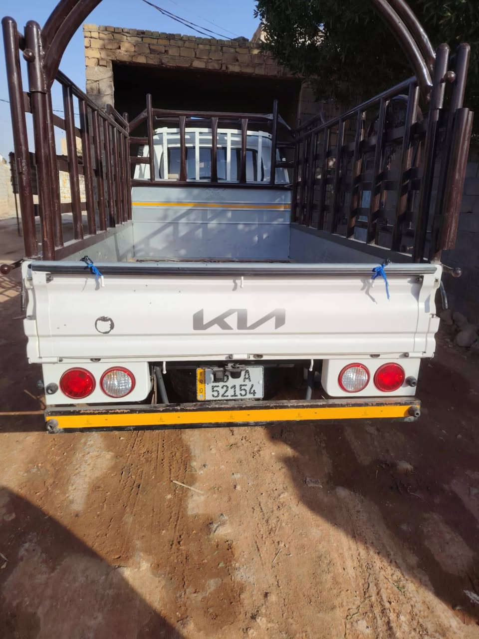 السلام عليكم كيا بنكو 2025 بدون سستم
ماشية 6000 رقم قادسية بليتة دوشمة جاهزة محجر 
مكاني الديوانية السدير 
السعر 170 وبيها مجال 
علما مكلف بنشر 
مالك المركبة ***********
