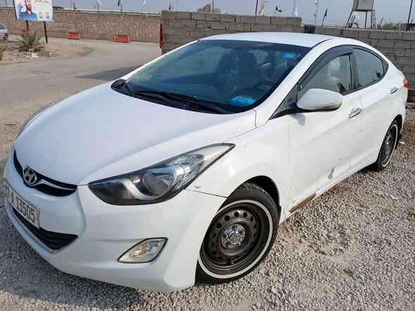 سلام عليكم
النترا موديل 2013 مكفوله من الضربه 
بيه بارد اباب السايق ولباب الخلفي من جهه العبري 
مصبوغ البنيد وقبق الجنطه اثر تكشير صبغ 
كير محرك كله مكفول حداديه جديده 
شاشه 
كامره 
تحكم استيرن 
اشاير بلمري 
تخم تاير استوني شاده 
تبريد ثلج 
باسمي شرط تحويل 
*********** 
السعر 115 وبيه مجال
