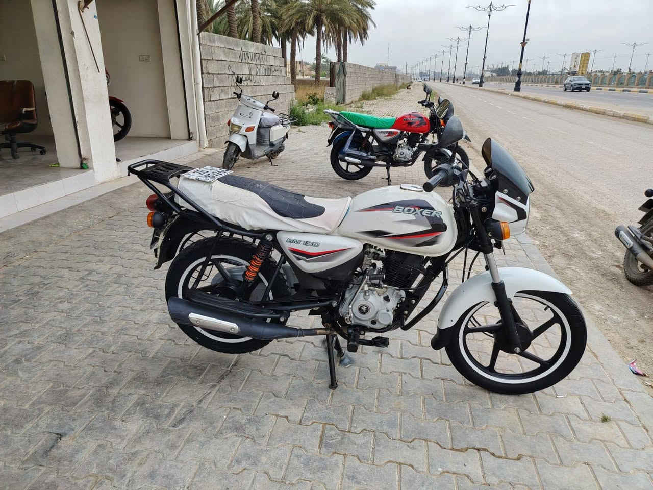 يالله السلام عليكم ورحمة الله وبركاته
بوكسر كلاسك 20 مرقم ديالى انكليزي مشروع وطني شرط التحويل دراجه نضيفه مابيهه نقص محرك نضيف 

بيع بل نقد والقسط ماستر الرافدين فقط ديالى بعقوبة التحرير مقابل فوج ال 7 طرق بهرز ***********
