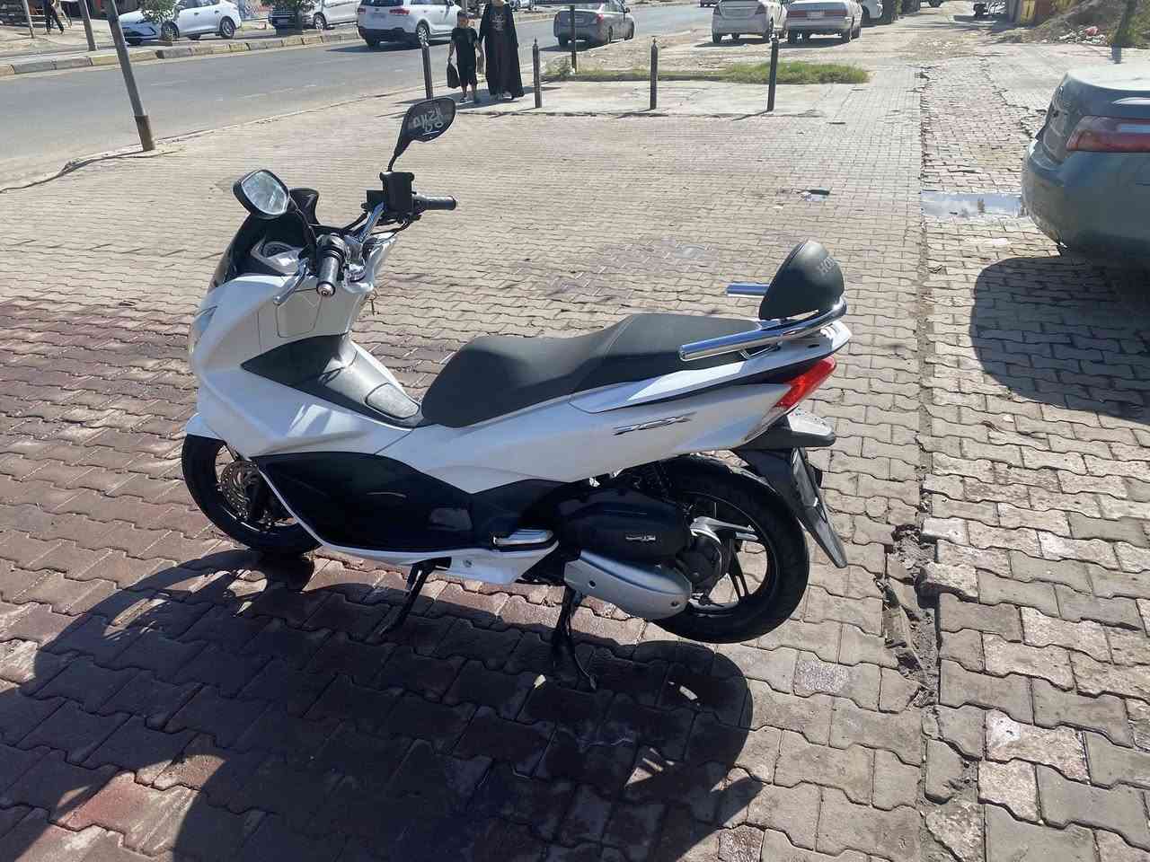 سلام عليكم PCX ياباني جيل 2 مكفوله كافالاه عامه مال حاحويه لستفسارر اتصل *********** ممتواجد خاص
