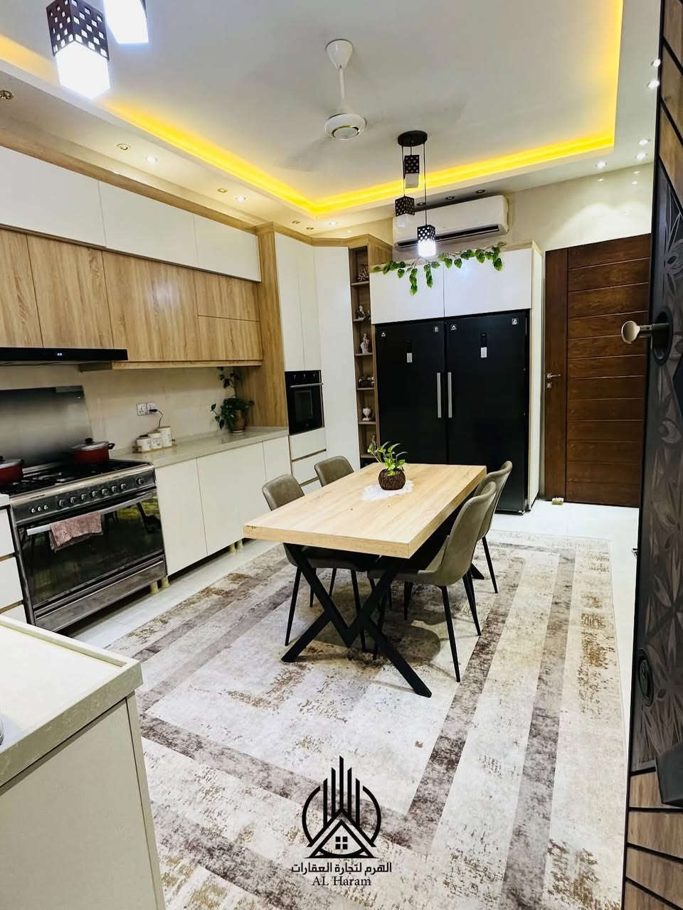 سيف سعد - مقابل حديقة 📍
دار 200 متر طابقين بناء حديث 

الطابق الاول : غرفة - صالة - مطبخ - استقبال - صحيات - كراج - منور 

الطابق الثاني : غرف نوم عدد 3 - صحيات - صالة

بناء 2024 طابوك درجه اولى

ارضيات بورسلين 

سقوف ديكورات جبسن بورد

 للأستفسار

سجاد مؤيد

***********

***********

عنوان المكتب : سيف سعد - مقابل جامع محمد الجواد - على الشارع العام مباشرةً 📍
