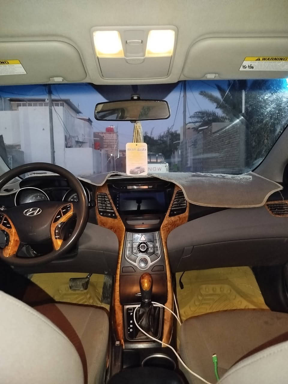 النترا موديل 2015 وارد امريكي بيها بس قطعه وحده باب السائق ومبدل
السياره نضيفه وبأسمي رقم دولي سنويه جديده
مكينه وكير وحداديه خير من الله 
 مكينتها 1800 دوش المرغوب 
مواصفات فول ماعدا الفتحه والبصمه 
السياره جاهزه وماتخسر عليها اي شي
مكان السياره الديوانيه 
رايدها 117 وبيها مجال بسيط
للتواصل  ***********

