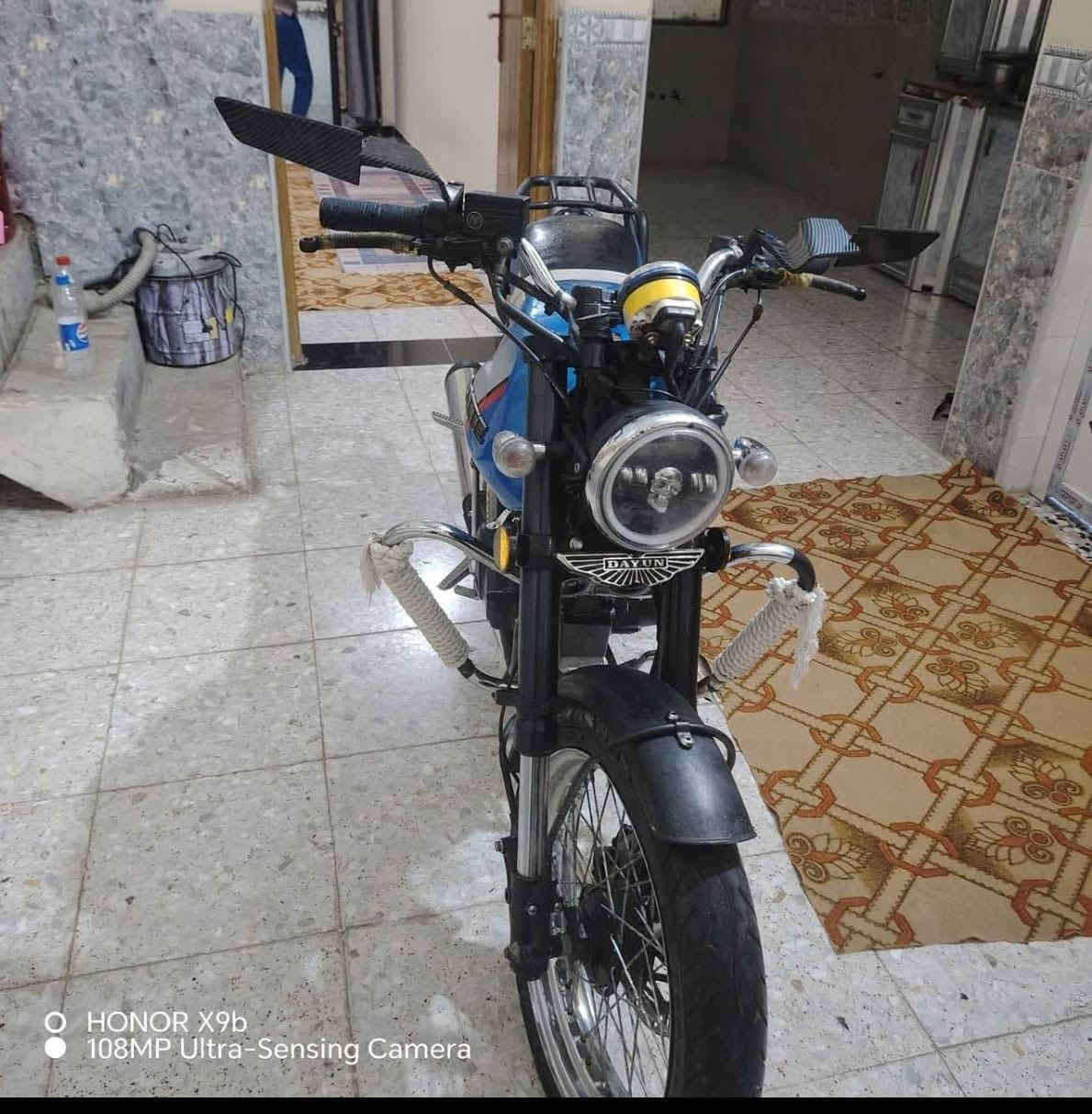 إسلام عليكم شباب دراجه دايوان لايتي 22طالعه ب23دراجه كفاله مال بيت ما مشغله دلفيري مرقم ديالى بسمي عارضهه ب1900وبيهه مجال بسيط مكاني بغداد ***********
