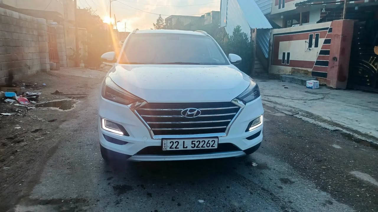 سلام عليكم.
توسان 2020 فول مواصفات  كفاله لايت زنون 5 عدسات وضعيات تحكم قياده تحديد مسار لت متحرك 
رقم أربيل تحويل مباشر سياره مامتعوبه ومصروف عليها  
 مكاني صلاح الدين قضاء الدجيل ‏‪***********‬‏
