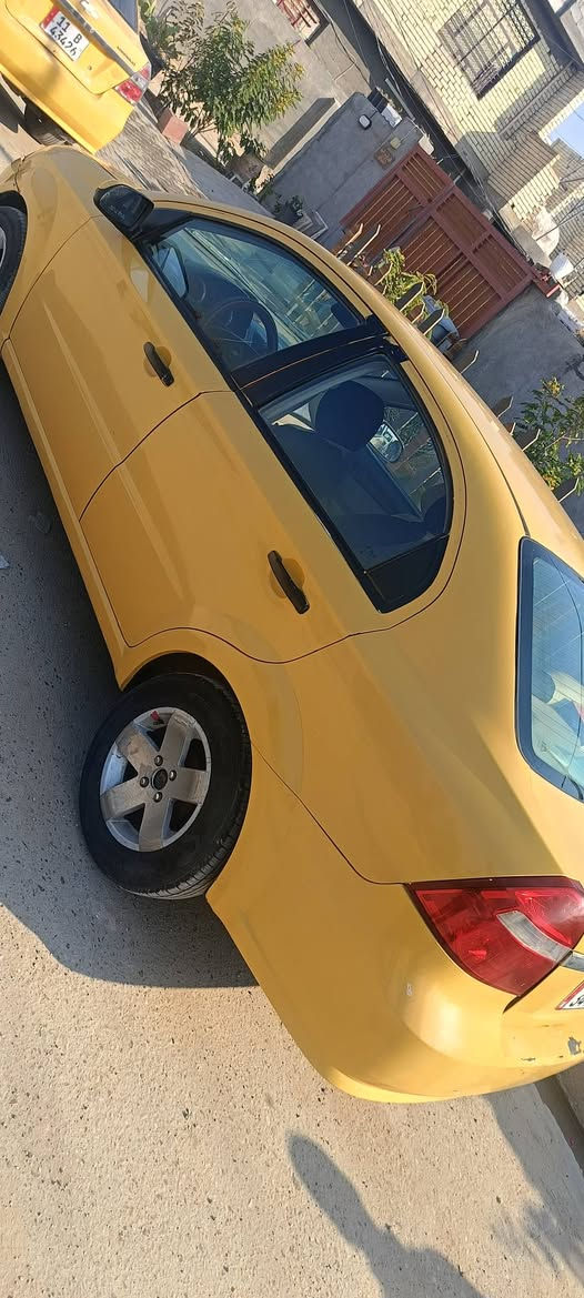 افيو خليجي شركه عامه صفراء بلاديه محرك مفتوح كير اوتو ماتيك محرك جديد كير.جدير جامم كهربا رقم بغداد بأسمي مصفره هيئه وغرامات وهزه جديده جاهزه مصبوغه جديد للجماليه اثر جراد وطخات بسيطه كهرابائيات جاهزه تخم تاير جديد باتري جديد سياره مال جناي اني اشتغل بيها  مكاني بغداد..ابوغريب ...على الخط السريع السعر ٥٣ وبيها مجال للشراي  *********** والف هلا
