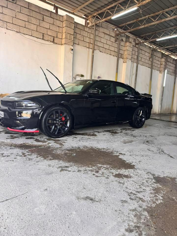 سلام عليكم
جارجر موديل 2023 
رقم دهوك 
RT هيمي 5.7
بدون داخل بدون ايرباك 
سوبر تراك باك 
اسود بلاك 
بصمه تشغيل 
تشغيل عن بعد 
بصمت ابواب 
شفتات استيرن 
كامره 
حساسات
نقط عمياء 
انظمه قياده 
حجر بيئه 
السياره ع وضع الشركه 
السياره احلى من الصور بهواي مناقصها برغي 
تبدل جاملغ امامي عكس السايق نفس اللون 
بدون اي داخل بدون ايرباك 
صبغ جاملغ خلفي من الضلع وانته نازل 
مكان السياره سامراء 
السعر🔥🔥 
*********** واتساب فقط 

‭0771 843 9309‬اتصال + واتساب 
وباقي مواصفات RT معروفه 
للبيع فقط
