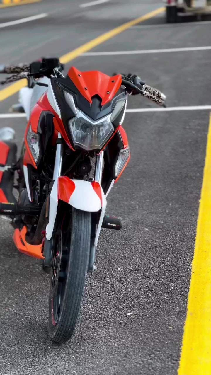 سلام عليكم 
دراجه للبيع نوع هوجي DF✨
مرقمه وكامله نكليزي 
موديل ٢٠١٩ تخبل نعومه ونشاط فول⚡️
سعر🔥🔥 خاص او رقم ***********
