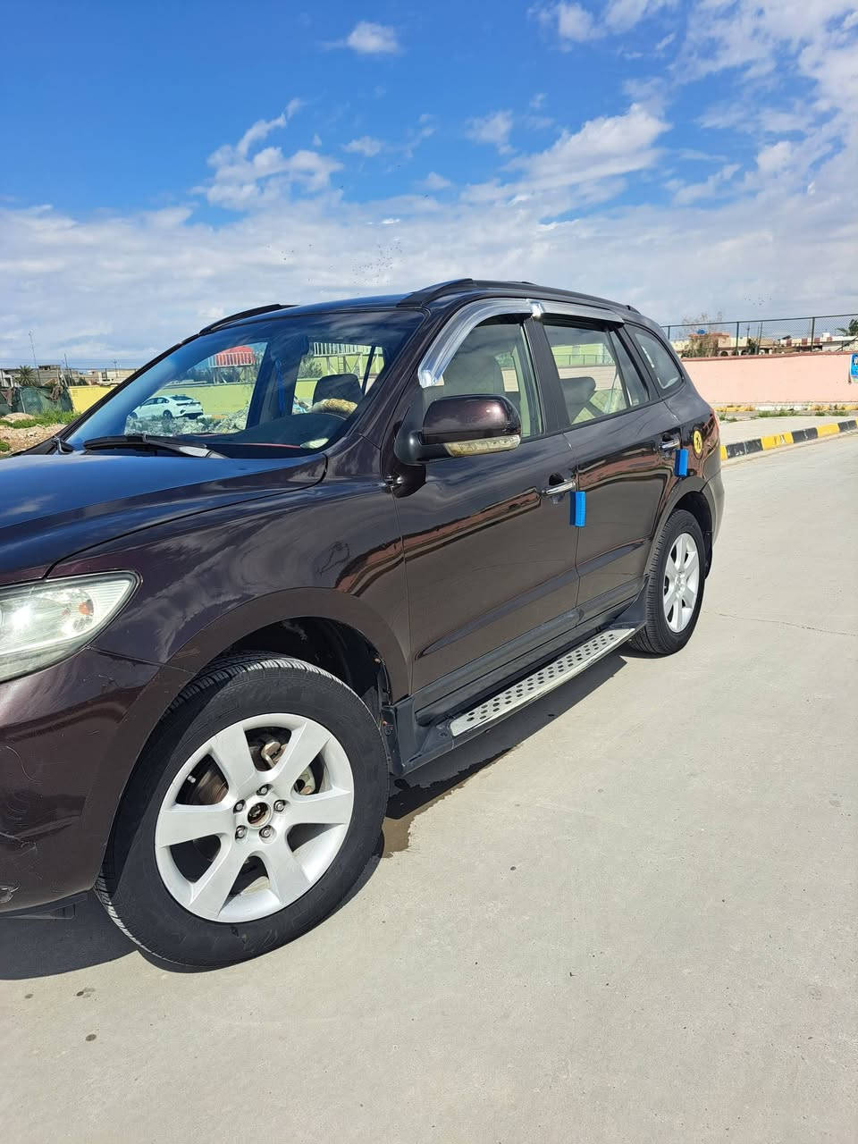 للبيع أو مراوس سنتافي موديل ٩خليجي محرك ٦سلندر ٢٧٠٠ محرك وكير مكفول سيارة بيهة صبغ ثلاث قطع جامرلغ خلفي وابابين جهت الصدر سيارة بدون ضرر صبغ ثر جراد تحكم ستيرن شاشة ايباد كامرة خلفية حساسات خلفية تبريد لمس كشنات السائق والصدر تدفة والكهرباء مري شفط فتحة في السقف صدر جديد امامي وخلفي تخم تايرات ٧راكب ثلاث قطع تبريد  شغال سيارة مال بيت سنوية لغاية ٢٨ سعر ١٢٥ رقم الهاتف ***********مكاني ديالى بعقوبة التحرير
