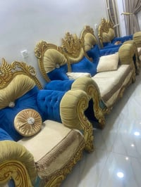 تخم ملكي عشر مقاعد  درجة ممتازة للبيع الاتصال على الرقم ٠٧٧١٣٤٤٨٩٨٥ بي...