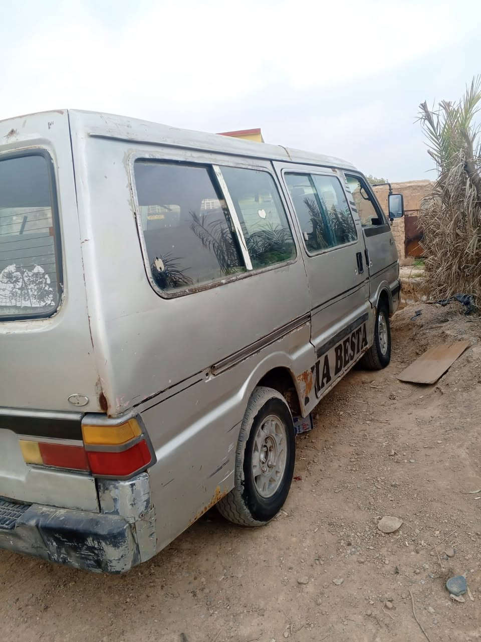 سلام عليكم كيه للبيع مكينه مجفته جديد كير نضيف ابيع كوم حديد  اتكفل سرقه وعشاير  سياره جاهزه  السعر 16 وبيه مجال مكان السياره ديالى شهربان  الرقم ***********
