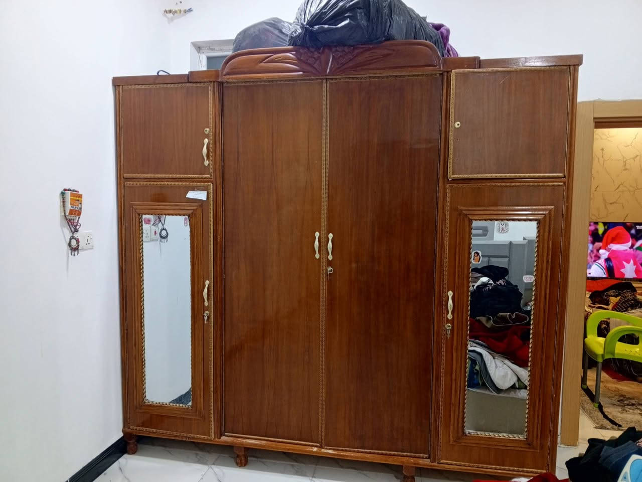 كنتور تسكام للبيع نظافة 90% اربع ابواب ***********
