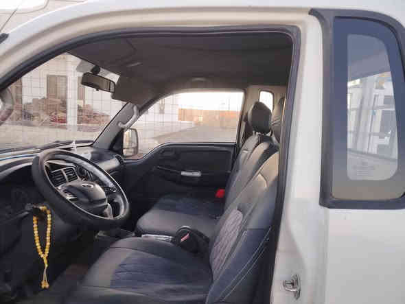 السلام عليكم كيه 14 مكفوله محرك كير شاصي شرط بيه *********** بس ربع باب السكن بارد وصبغ والسياره احلى منالصوره محجل وياهه الشراي يتصل
