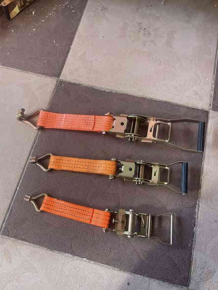 السلام علیکم اخوان العزیز
جبتلکم وجبە جدیدە ( راکیز ) کلش زین و نظیف بارخص سعر 
عدنا قیاسین 
قیاس الجبیر سعرە ٥٠٠٠ ، طول الحبل ٣ امتار
قیاس الوسط سعرە ٤٠٠٠ ، طول الحبل ٣ امتار و نص او ٤ امتار
یوجد توصیل جمیع محافظات العراق
توصیل السلیمانیە ٢٥٠٠ 
توصیل باقی المحافظات ٥٠٠٠
للحجز دزلنا رقم و عنوان علی واتساب او فایبر ( *********** )
