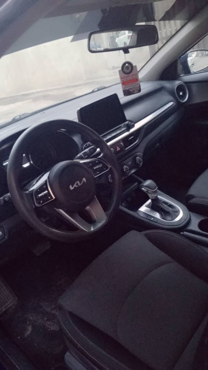 السلام عليكم فورتي موديل 23 بدون حادث محرك 2000 دوش سياره جديده صوره باميركا موجوده بلنشور السعر 155 رقم الهاتف ***********
