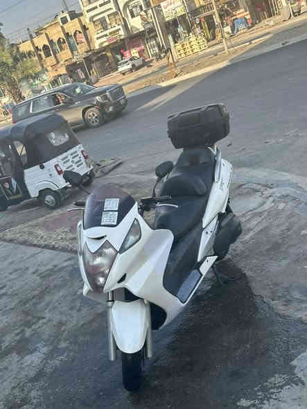 سلام عليكم 
سلفر كفاله عامه 400
كله شغال مابيها نقص 
سعرها 15 ورقه وبيها مجال 
العنوان الشعب قرب فلكه صباح الخياط
***********
