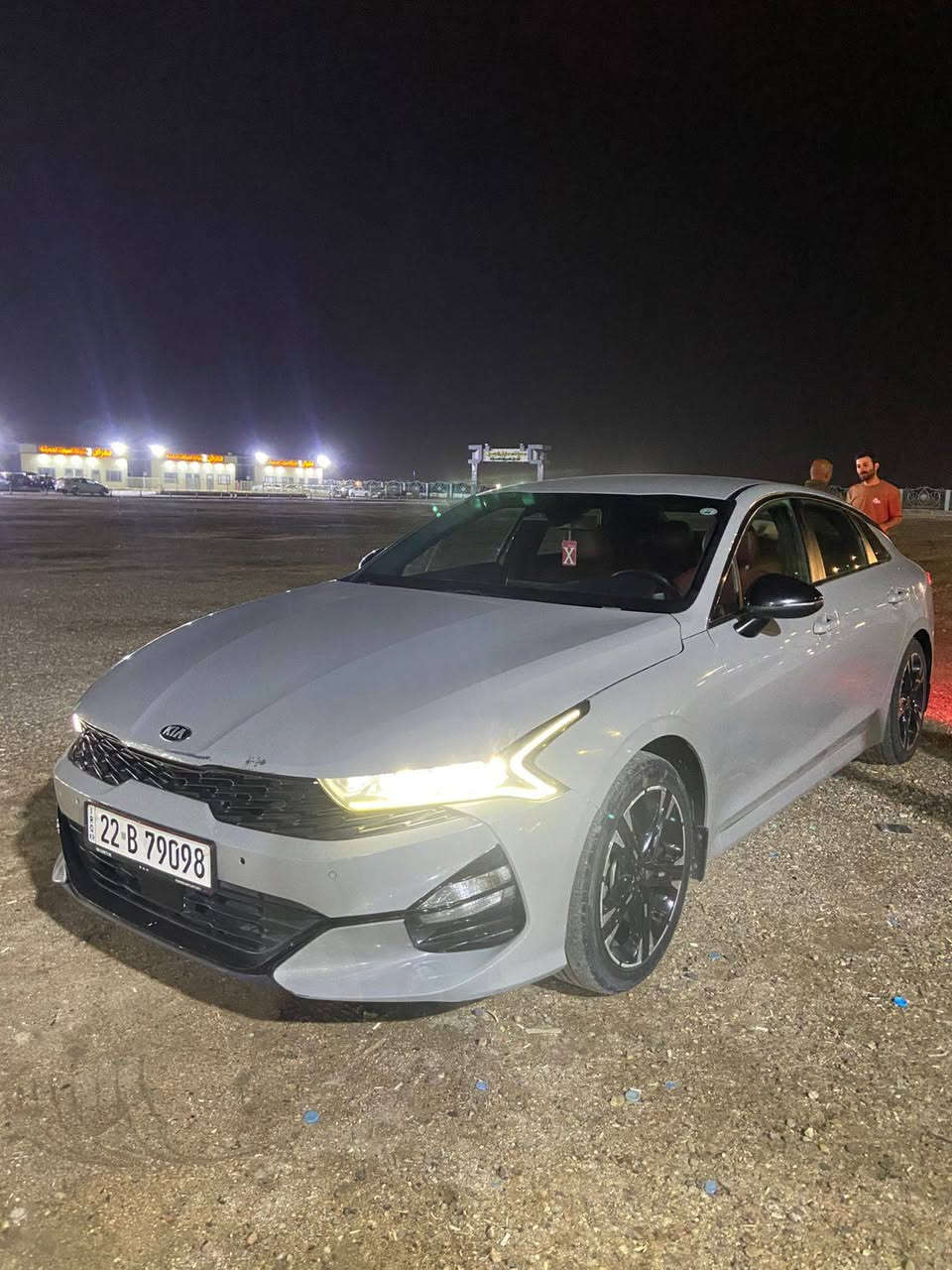 للبيع  سياره  K5  مديل  21
وارد امريكي 
مواصفات نص فول 
لون سمنتي 
ستقبال ابواب 
تشغيل عن بعد
تشغيل بصمه
جام اوتو 
صندوق فتح عن بعد
حساسات
امامي + خلفي + جانبي 
رادار
شاشه كار بلي 
كشنات جلد 
مانع تصادم 
سايد بريك بصمه 
فول تحكم ستيرن 
4 وضعيات قياده 
لايت زنون 
محرك  1600 تيربو 

سياره جاهزه مكينه ناعمه حداديه عامه  حتى بعدها ما طابعه صارلها ٤ ايام تبريد  100 من 100 ضربه سياره بنيد و جاملغ بدون شواصي / جاملق جه سايق ومعدلينه بدون تبديل البنيد مبدل + ضربه باب العبري الخلفي بدون تبديل معدل  سياره حلوه جاهزه للبيع مستعجل 
وشرط الفحص سياره ب اسمي 
عنواني البصره 
رقم تواصل 

*********** 
        نواف
