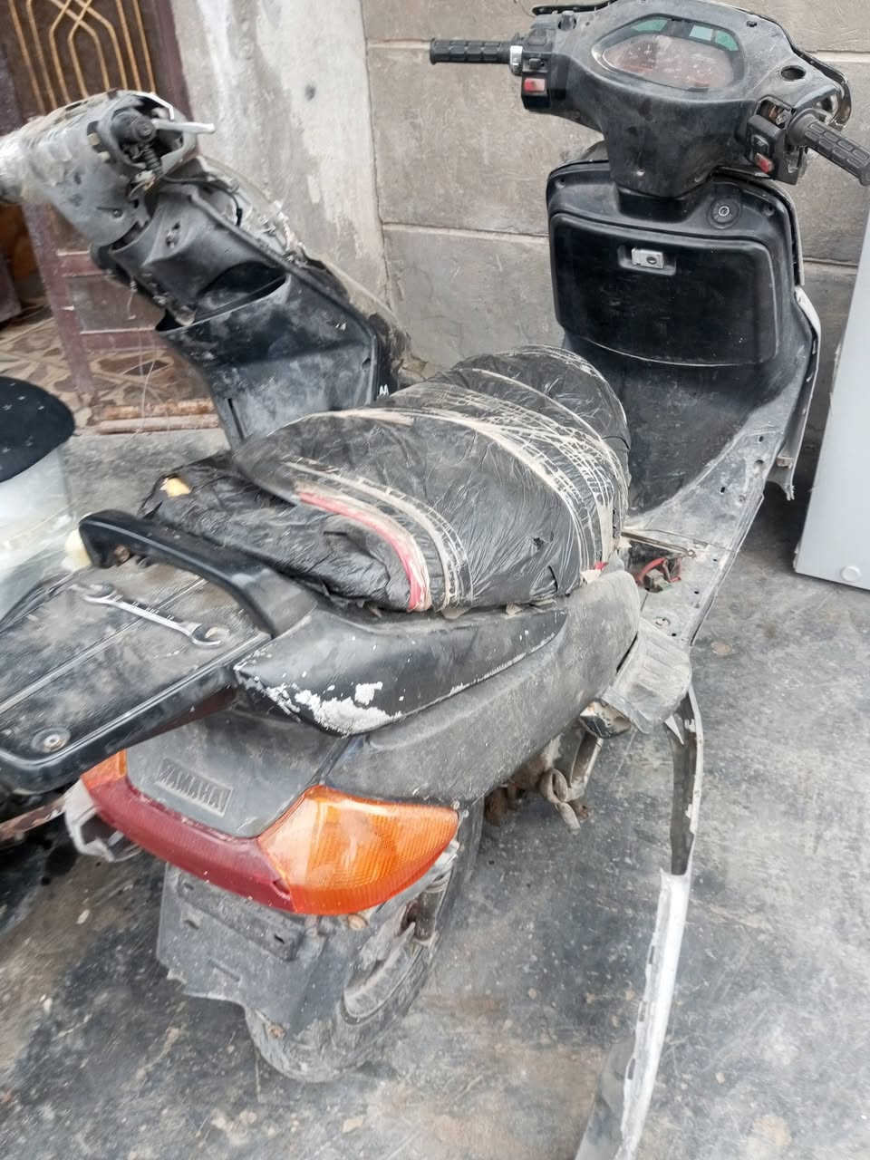 الفريز شغاله كوم حديد ول فرشه هم شغله بس التير الوره ميفتر معرف ليش
بغداد الزعفرنيه ثنينهن كوم حديد 300.   ***********
