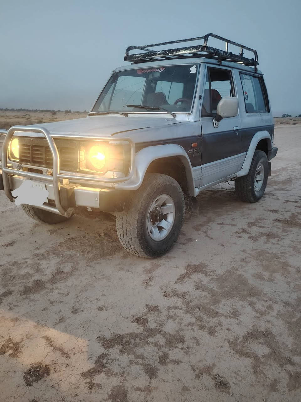 سلام عليكم كالوبر للبيع موديل  ٩٢ رقم بغداد  المحرك كاز الكير عادي السعر ٣٣ وبيه مجال ***********
