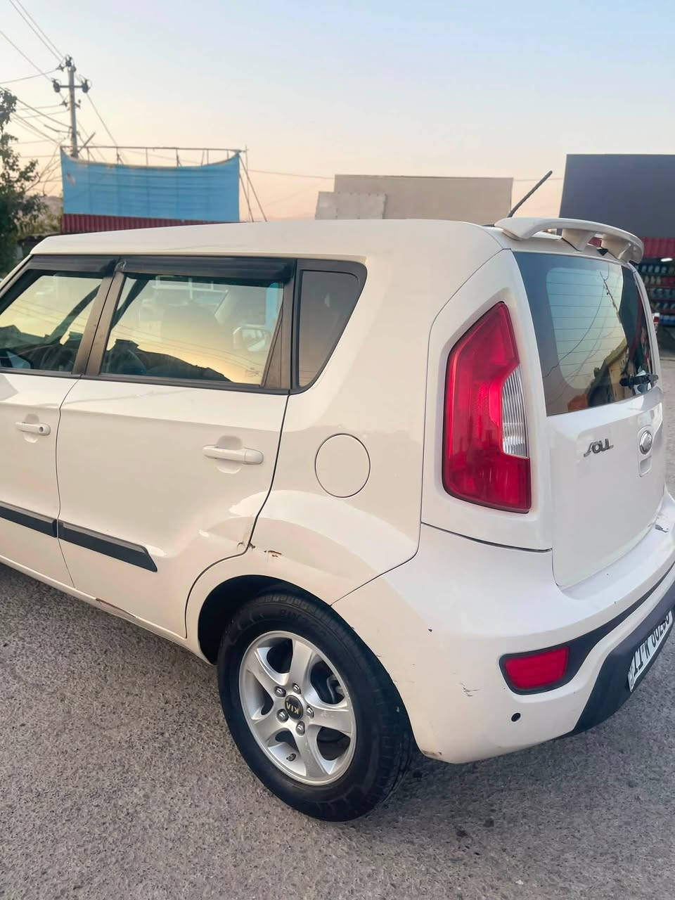 :

🚗 للبيع | كيا صول 2013
✅ محرك 1600 GDI 
✅ قير أوتوماتيك 6 سرعات
✅ اقتصادية بالوقود وأداء ممتاز
✅ محرك وكير بحالة جيدة
✅ مكيف ثلج
✅ سيارة نظيفة وجاهزة للاستخدام اليومي
📍المعاينة خير دليل مكان سياره بغداد
📞 للاستفسار : *********** رصيد او واتساب
