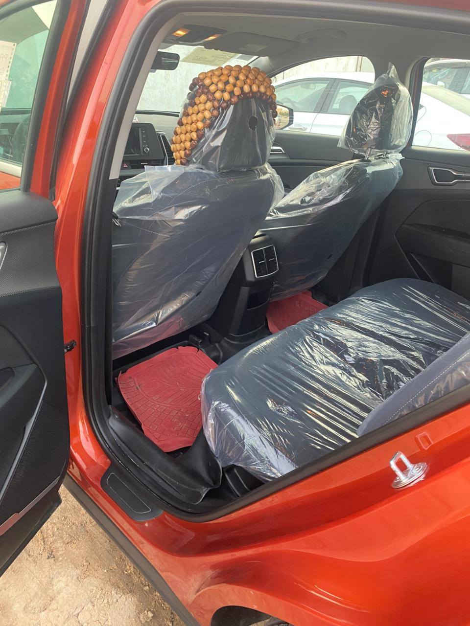 السلام عليكم اخوان مكلف بالنشر للبيع او مراوس حسب القناعه سبورتج 23 خليجي مكفوله عده بارد بالجاملق الامامي بسيط ماشيه 15 الف السياره جديده رقم ذي قار انكليزي سعره 225 وبيه مجال للاستفسار ***********
