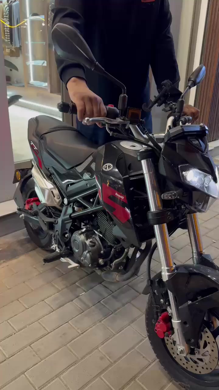 السلام عليكم بنلي 135 tnt

مكاني بغداد الدوره ابو دشير

 نظيفه استخدام شخصي

موديل 2025

الاستفسار

***********

متواجد ع رقم وعلى ماسنجر
