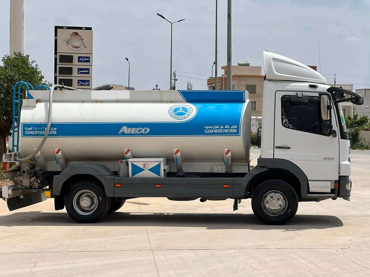 تەنکەر ئەتیکۆ بۆ فرۆشتن
مۆدێل ٢٠٠٦ 
فوول عادی 
گێڕ و مەکینە و ئەکسل بەشەرت 
تایەی تازەیە 
سۆندە و مۆلیدەی لەسەرە هەموو شتێکی بە شەرت 
***********
***********
