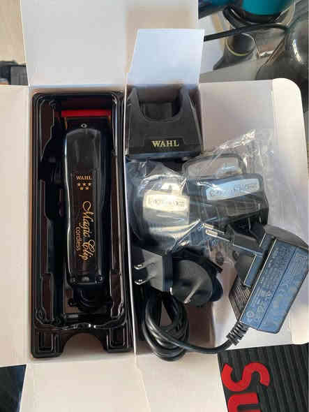 ‎مەكینەی براندی واڵی ئەمریكی ئەسلی بەکارنەهاتوو
قاعیدەی خۆی لەگەڵ
نرخی 180.000
 
‎شوێن : سلێمانی
*********** السليمانية
