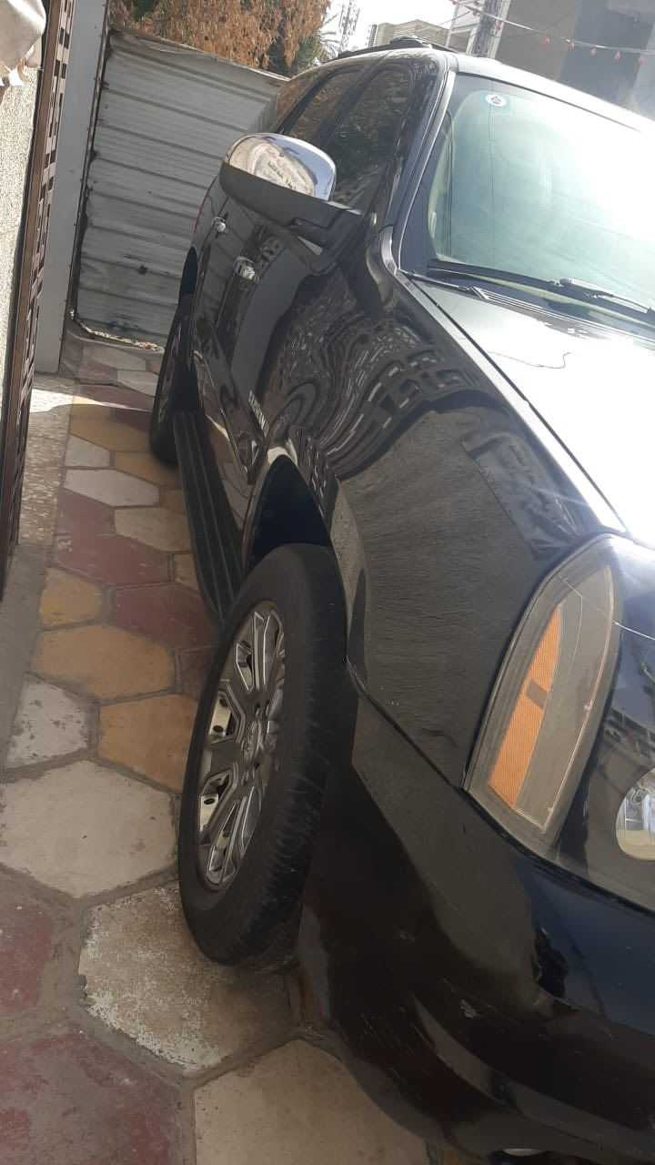 السلام عليكم يوكن خليجي 2014 صبغ عام بدون ظربه سياره مال بيت الله يشهد  جاهزه من كلشي سعر 185 وبيه مجال العنوان بغداد الشعب سبع قصور ***********
