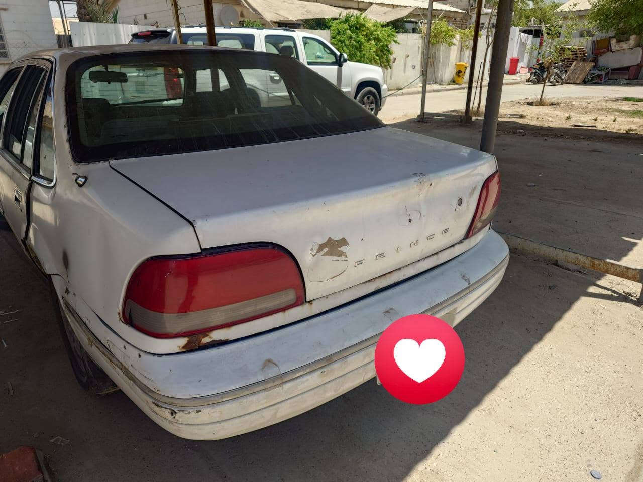 سلام عليكم للبيع برنس فراشة موديل 96 تخم تاير محرك و كيل بحالة جديده جدا الاستفسار مكان سيارة بغداد شارع فلسطين 
***********
