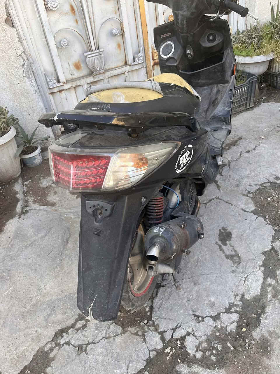 سلام عليكم فحل البيع رياضي شغاله بيها فقط مكان البلك مسحوك ويفلت ابيع ع وضعها رايدها 450وبيها مجال شعله حي الجوادين التواصل ***********
