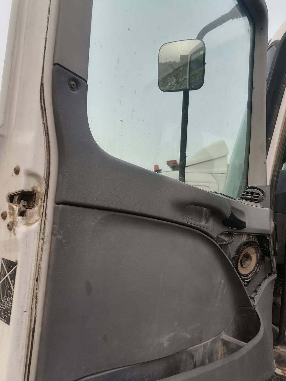 اكتروز لبيع
سلام عليكم  اكتروز  2005 ادوات
***********
