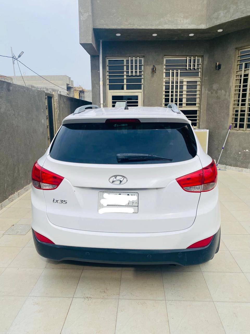 توسان ٢٠١٤ للبيع نضافه ١٠٠٪السعر ١٦٠ وبيهه مجال قليل رقم الهاتف ***********
