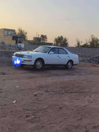 بطه متصل لون ابيض سياره جديده بمعنى الكلمه السنويه نافذه 30 مكينه وكير...