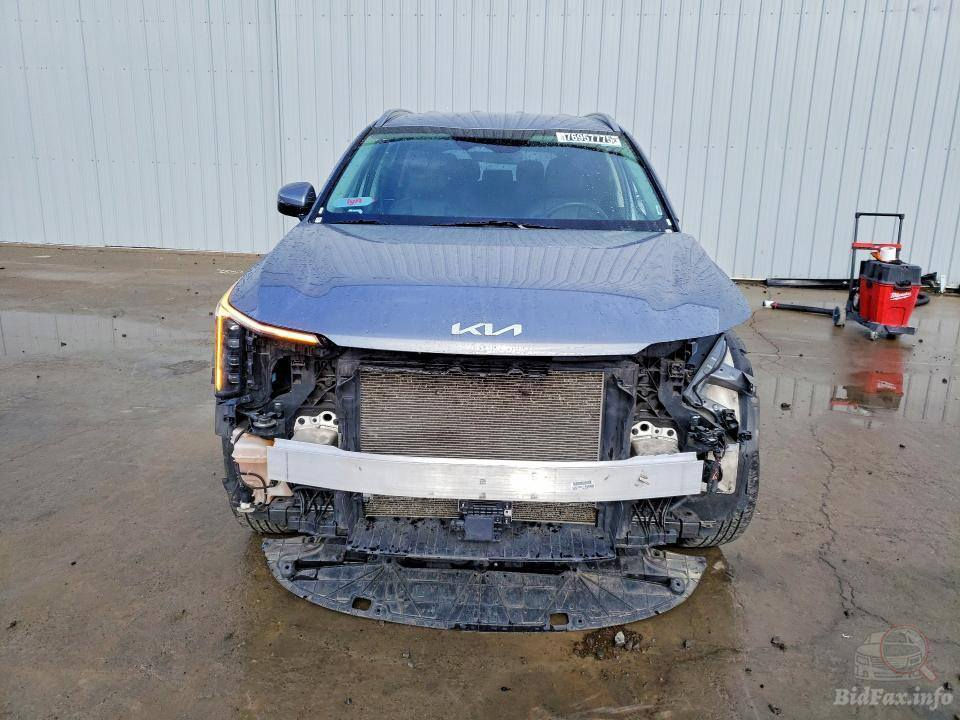 سورنتو موديل 24 وارد امريكي بدون ايرباك بدون حادث اغراضها وياها مراح تصرف عليها وسعرها بسعر النترا 135 واصله لعمان ماكو هيج سورنتو بهيج سعر تحياتي الكم الشراي يتصل ***********
