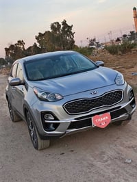 سبورتج لون سلفر      2022 مواصفات  ـ شاشه ـ تحكم ستيرن ـ تبريد قطعتين ...