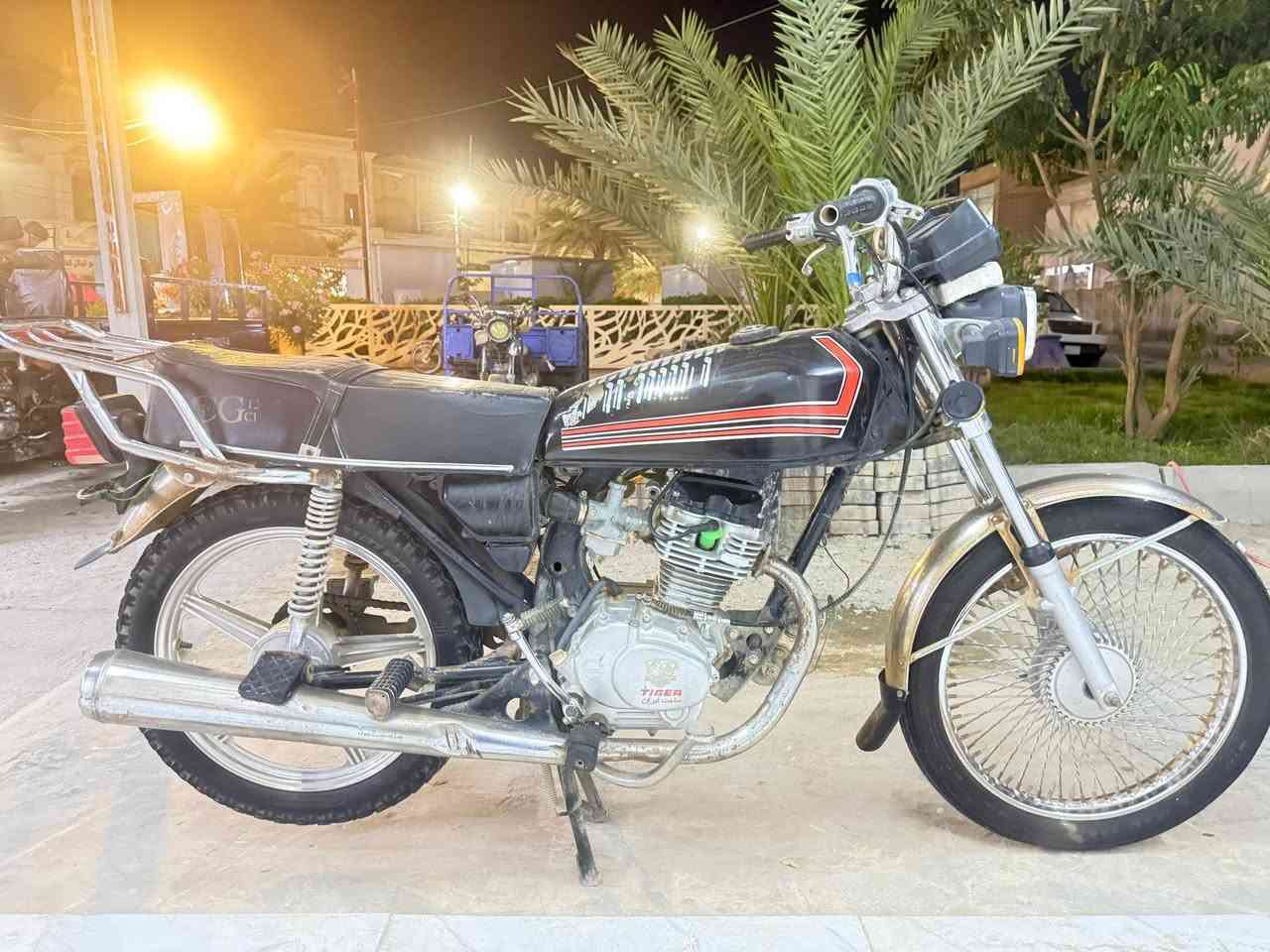 سلام عليكم دراجه ايرانيه كلك للبيع موديل ٢٠ ومكينه 20 دراجه نضيفه ماناقصه شي الاستفسار على رقم *********** مامتواجد عله الفيس
