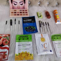 بنات شلعة ب14 والتوصيل مجاني  18قطعه  باليت نود  جل حاجب 3D واقي شمس  ...