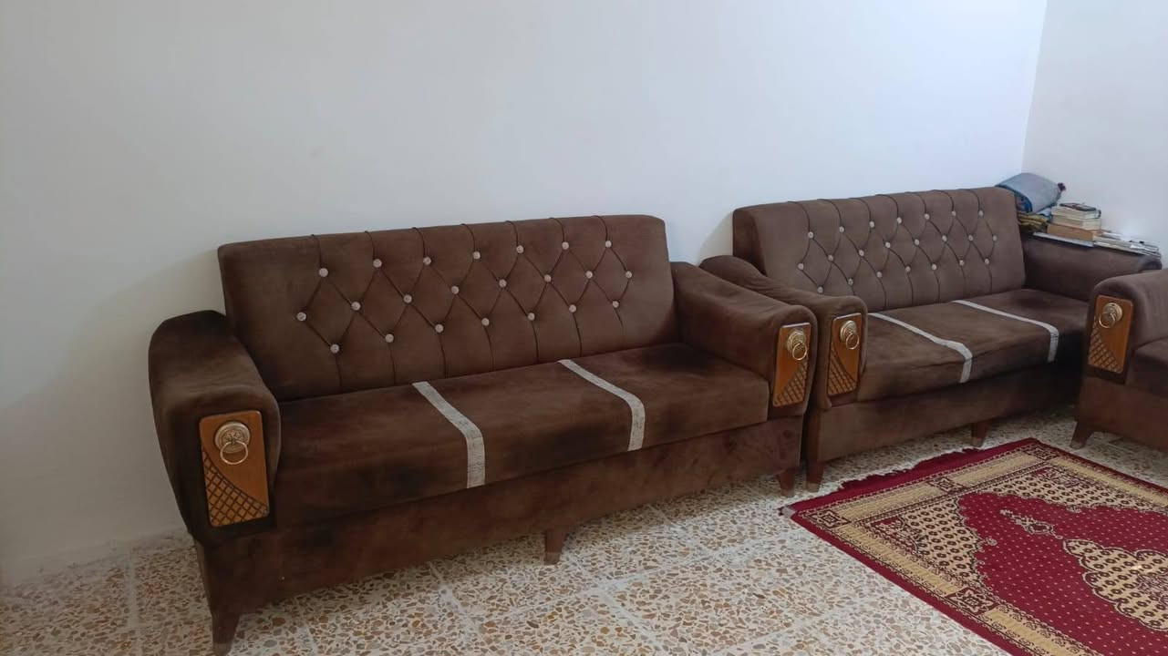 السلام عليكم غراض نضيفه للبيع تخم مع سبلت توسوت 2طن مع كاونتر وسنك حجري للاستفسار وتساب‏‪
‏‪***********‬‏ العنون بغداد
