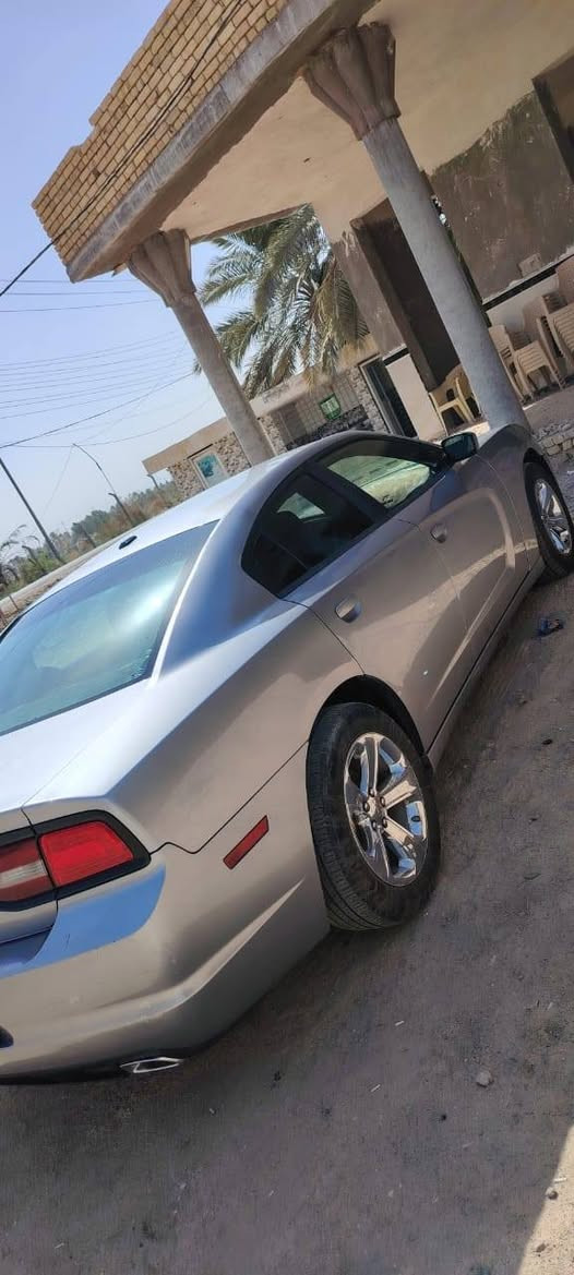 السلام عليكم جارجر موديل 14اصل سياره فول نضافه حداديه كير مكينه تبريد تئدفه كله شغاله كل نقص مابيه سياره جديده كلش  سياره هواي موصفات بيه  متومه رقم وسنويه اربيل  سياره جاهز شغل وطلع ترهم مراوس بكوري  سعر 65 وبيه مجال  عنوان ناصريه ***********
